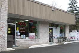Pizza Deli 424 Montauk Highway East Quogue, New York 631.653.6222